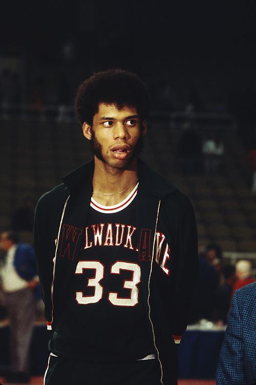 从口号落到 从口号落到