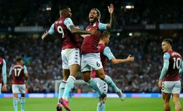 边锋宽位站 边锋宽位站