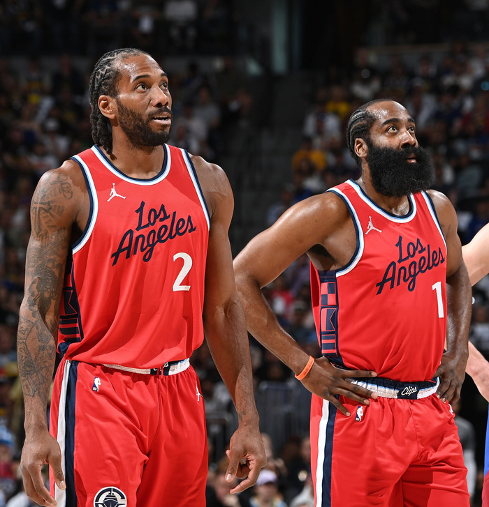 出球端的三 出球端的三